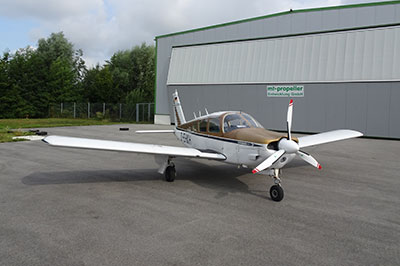 Piper PA 28 with 3-blade MTV-12 Propeller