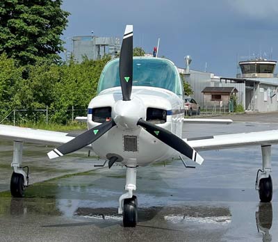 3-blade MTV-18 MT-Propeller on Beech C23