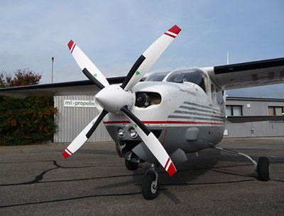 Cessna 210 with 4-blade MTV-14 / new scimitar blades