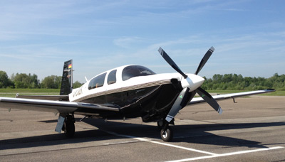 Mooney M20-R Ovation with 4-blade MTV-14