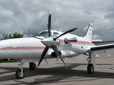 PA31T Cheyenne II XL with 5-blade MTV-27