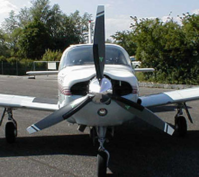 Piper PA-32 with 3-blade MTV-9