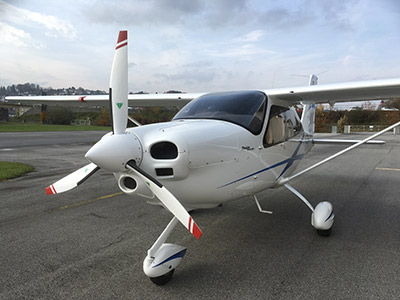 Tecnam P2010 with 3-blade MTV-12