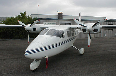 Vulcan Air P.68 with 3-blade MTV-12